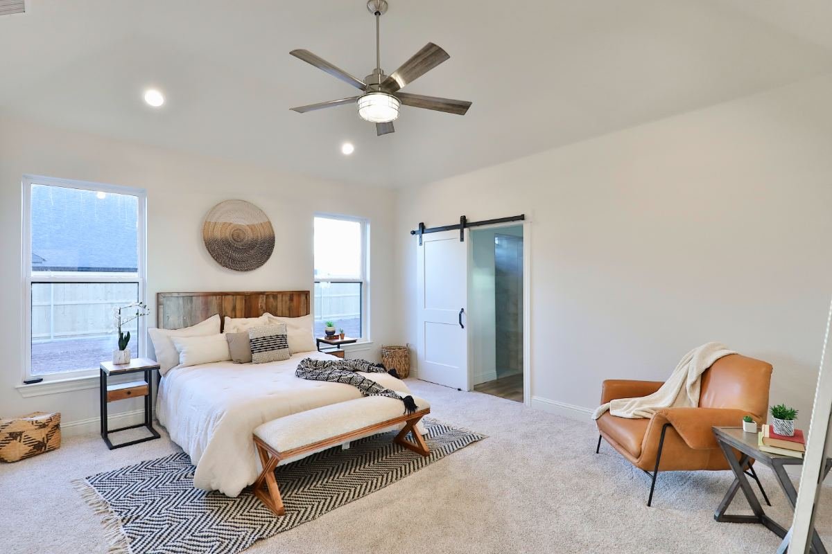 Guest bedroom